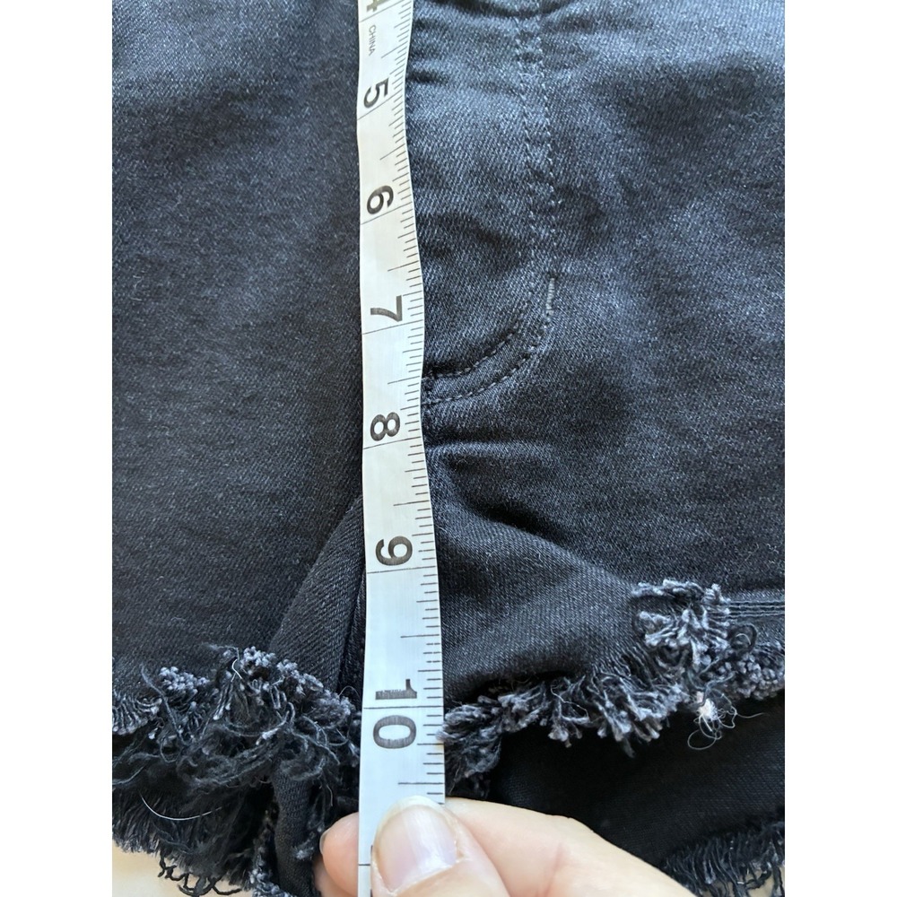 Free People We The Free Mid Rise Denim Shorts Sz 26 Black 2" Inseam Classic - Picture 6 of 8